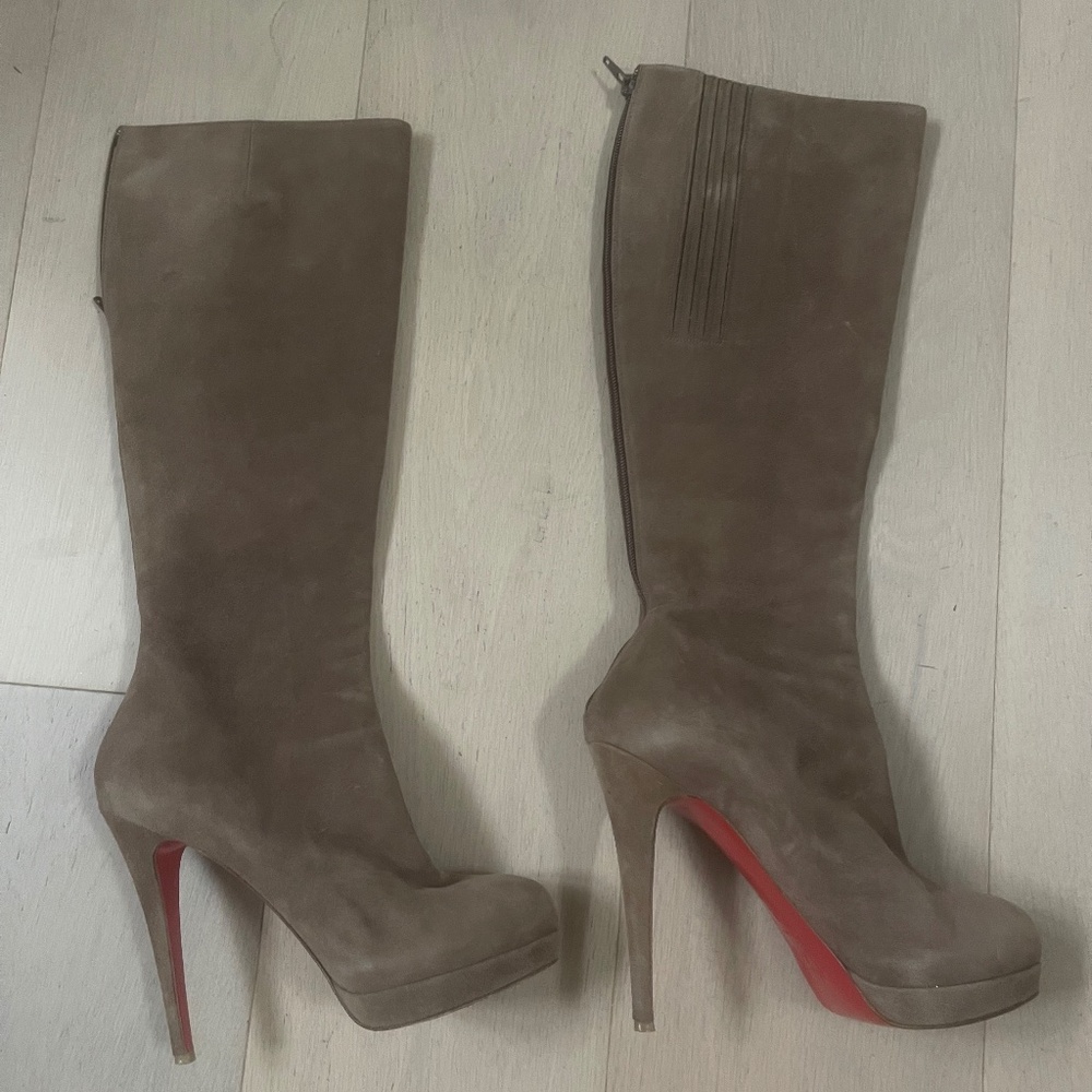 Beautiful (newish) Christian Louboutin brown suede boots